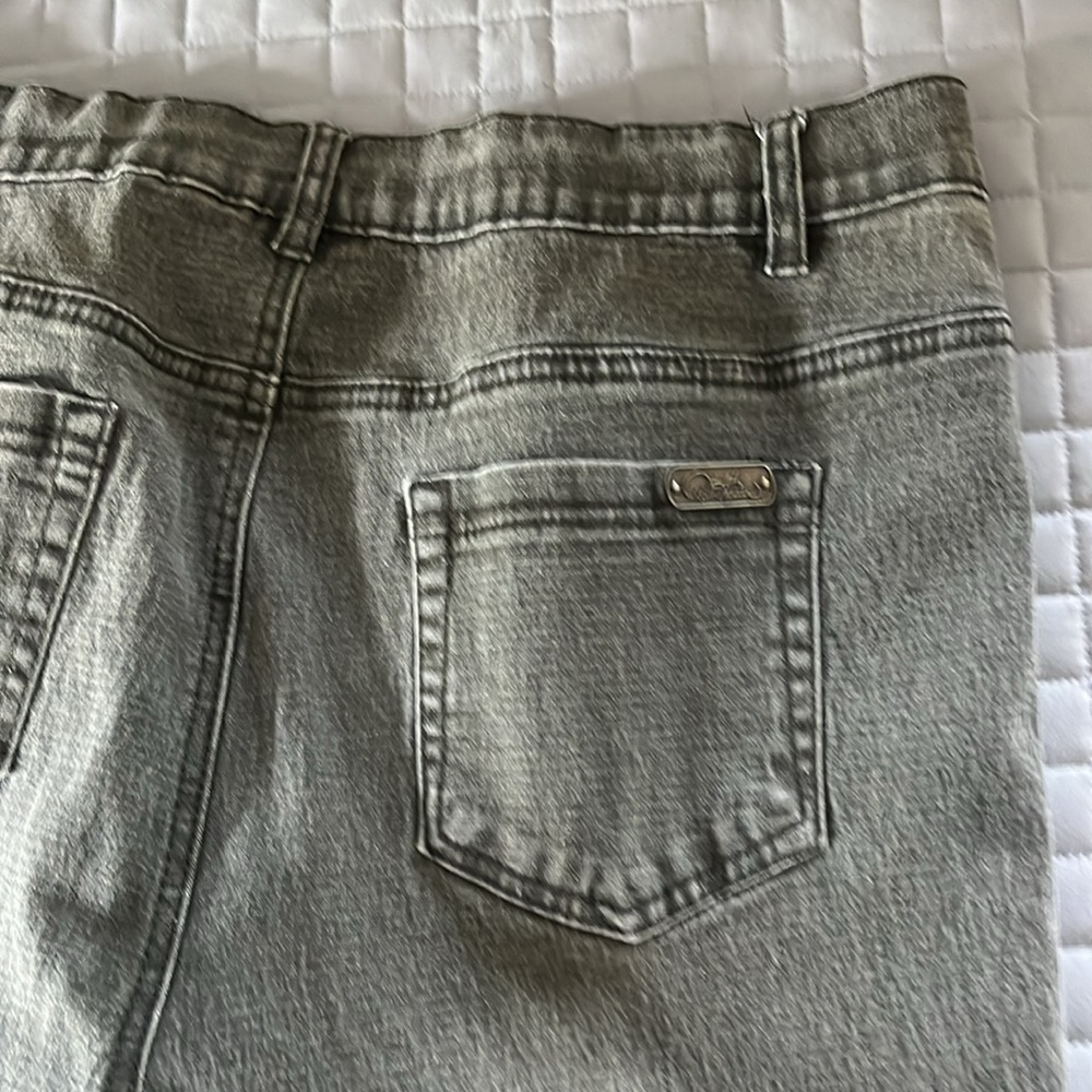 Diane Gilman Womans Olive Jeans - Picture 3 of 6